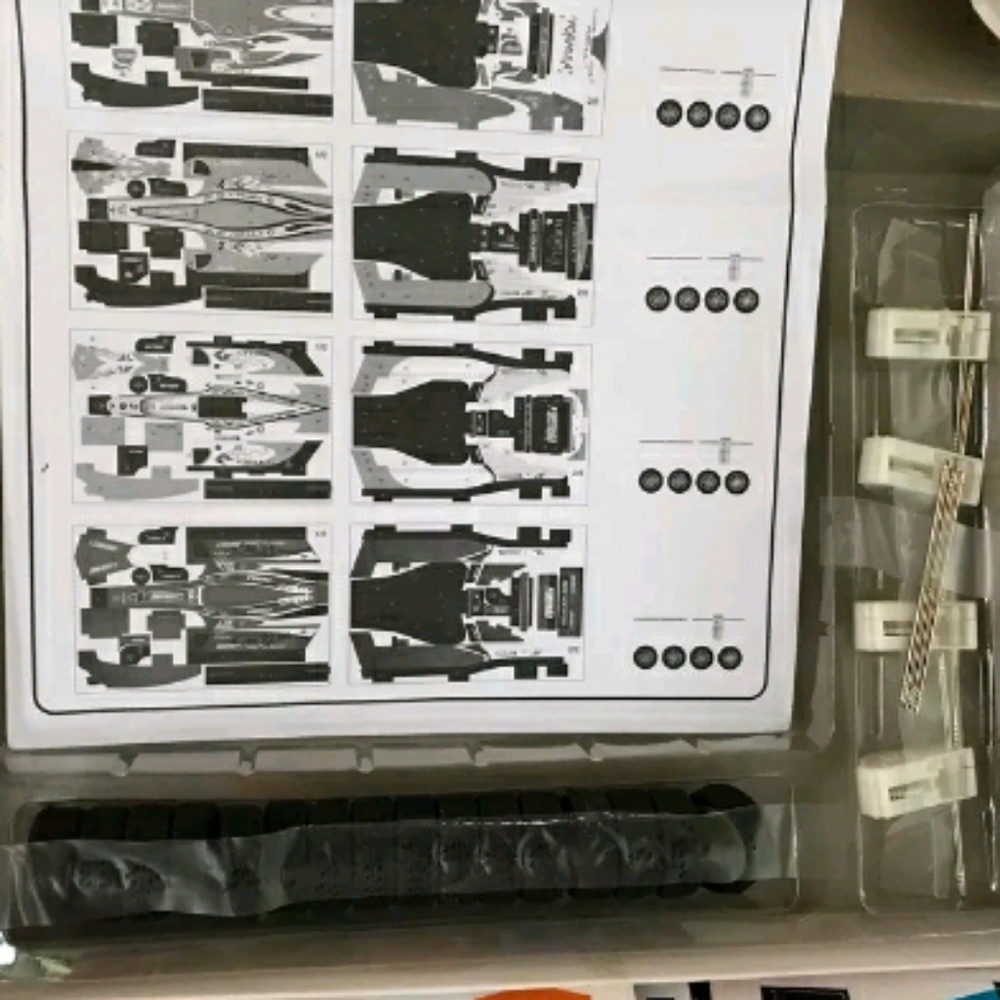 Vintage Formula Racers 3D Puzzle - Picture 3 of 5